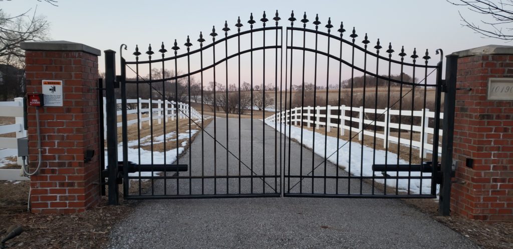 AmeriFence Corporation of Madison - Double swing estate gate